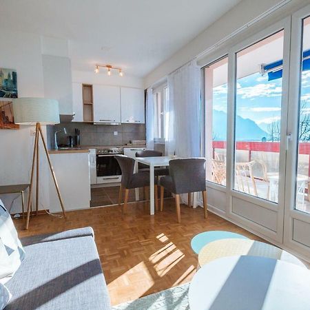 Terrace With Lake & Mountain View Монтре Екстер'єр фото